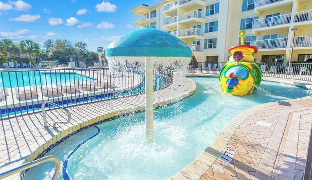 Bright Coastal Haven w/Full Kitchen + Pools & Lazy River near Lowcountry Zoo