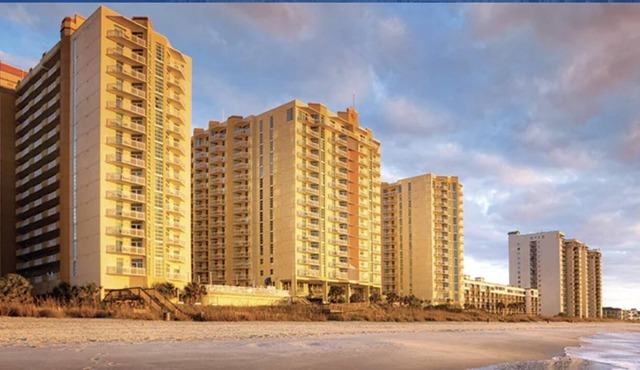 Celebrate July 4th at ClubWyndham Resort Along Beautiful Myrtle Beach