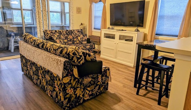 Centrally Located-Pools-Well Equipped Kitchen-Forest Views