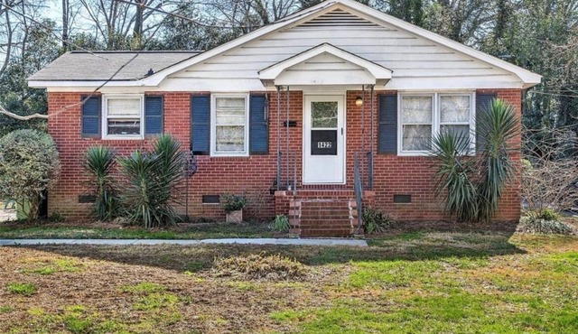 Charming 2-Bedroom Duplex in the lovely Plaza Midwood