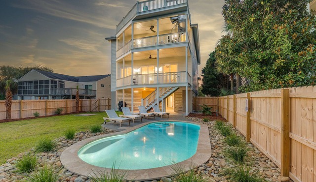 CLOSE TO CHARLESTON/ROOFTOP/LUXURY AMENTIES/POOL/OCEAN VIEW/FANTASTIC FALL RATES