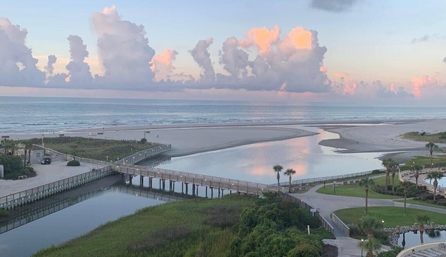 Come spend a few days by Barefoot Landing available July 10-14