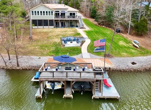Copper Cove in Bracey