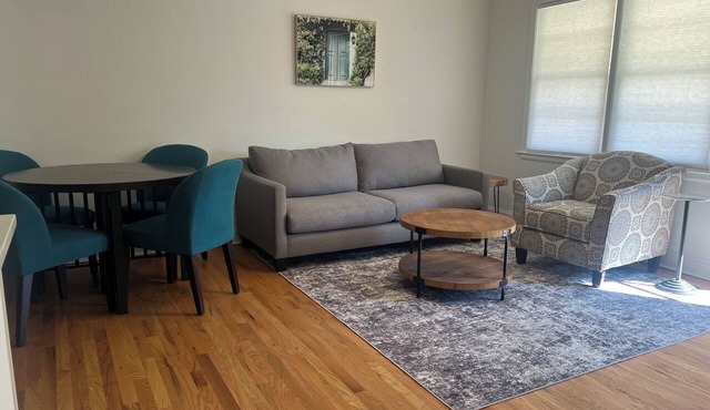 Cozy 2-bedroom duplex on James Island-Minutes from Downtown!