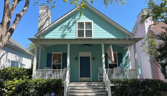 Cozy 2-bedroom house in delightful Port Royal with porches and parking