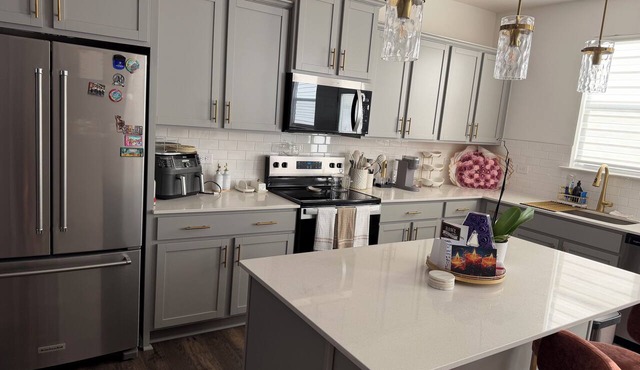 Cozy 2-bedroom townhome in fantastic Lillington with AC