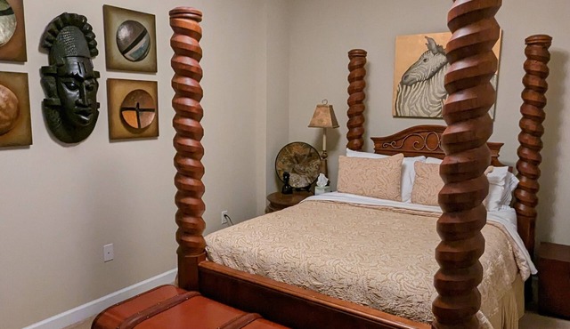 Cozy and luxurious condo centrally located in downtown Greensboro. Pet friendly!