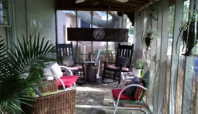 Cozy private, 2 Bedroom Cottage