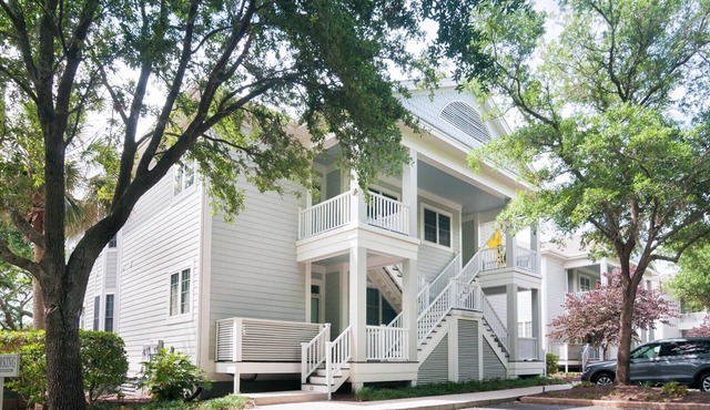 Creek Front Beach Condo, Updated, Creek View, Pool Steps Away, Easy Beach Access