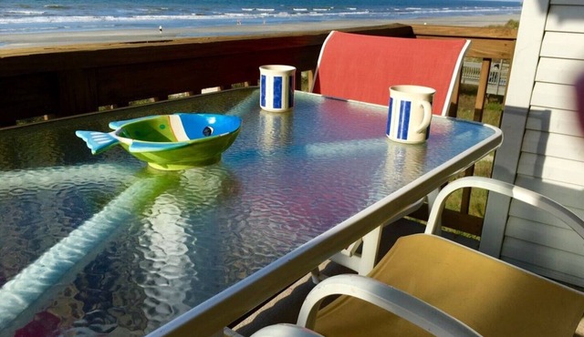 Direct oceanfront/CherryGrove/elevator/pool; taking fall reservations, sleeps 5