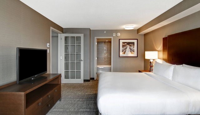 DoubleTree by Hilton Hotel West Edmonton in Edmonton