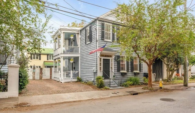 Elegant Historic Queen St House.