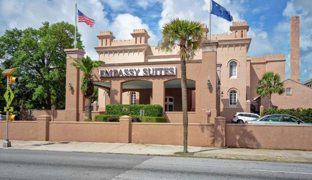 Embassy Suites Charleston - Historic District