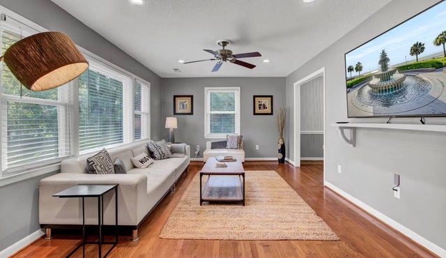 Enjoyable 2-bedroom apartment with AC in charming Hanahan