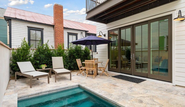 Entire New 3 Story House w/Private Heated Spa/Pool, Roof Top Deck & Elevator