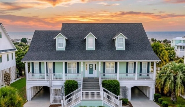 Family-Friendly 7BR Home on Gated Island - 200 Yds to Calm Beach - EV Charger