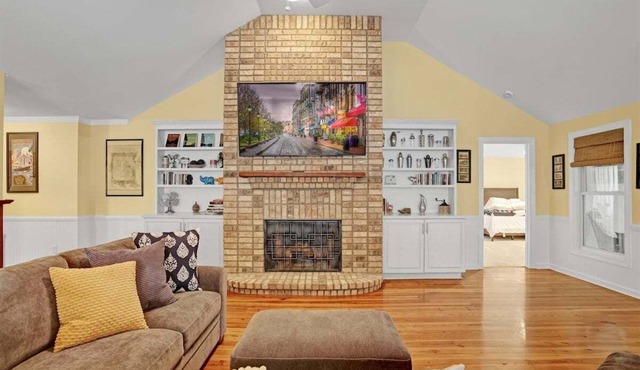 Family Friendly, Game Room, Near Tybee & Savannah