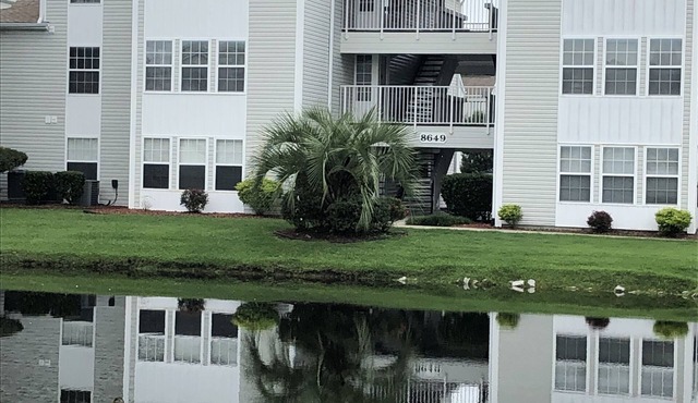 Family size condo- 7min to the Beach