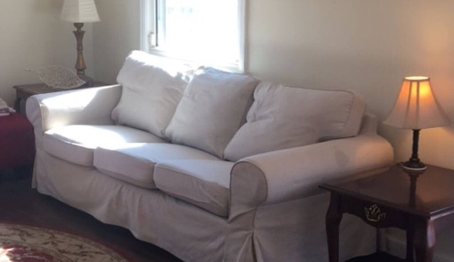 Forest Acres Charm - Ft.J 5min, USC/DT 10 min.