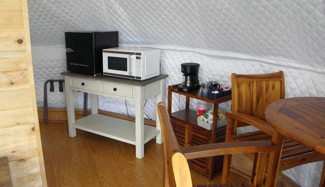 Glamping Dome with a view in Coos Bay