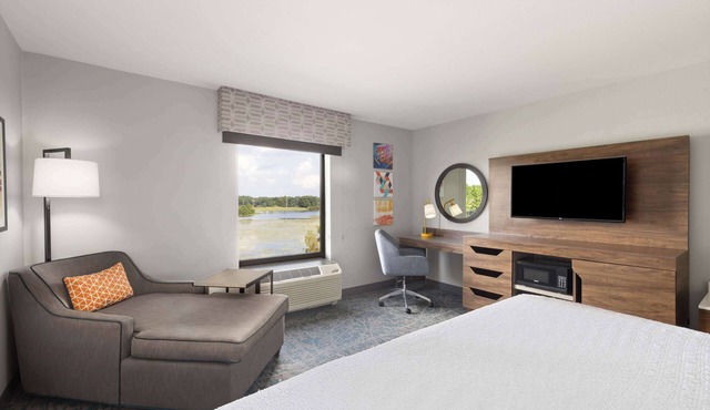 Hampton Inn & Suites Savannah-Airport in Savannah