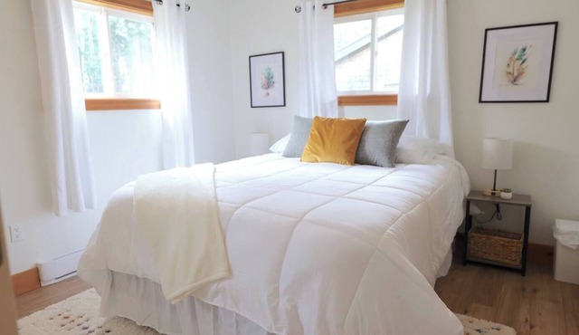 Hare Hideaway with Fireplace in Prince Edward Island