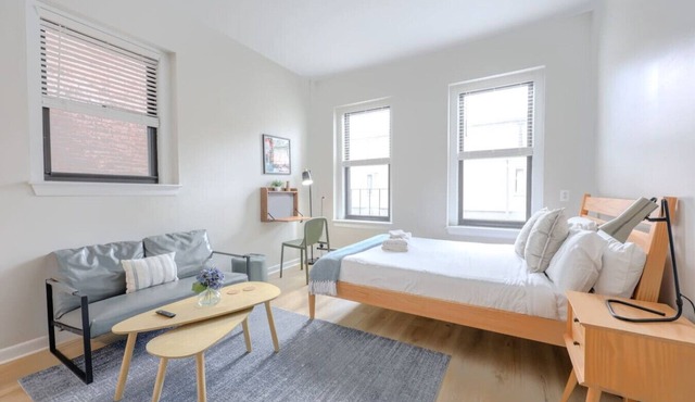 Harmonious South End Studio in Boston