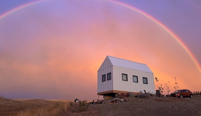 Hidden Haven Tiny House 2.0. Wide open spaces for humans and dogs! in Swift Current