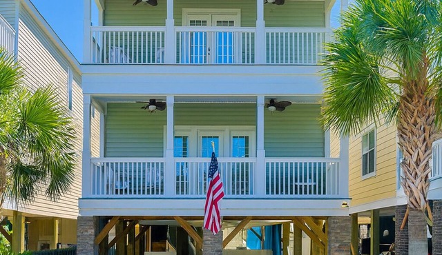 High Tide 5 Bedroom Ocean View House, Heated Pool, Hot Tub, Darts, King beds