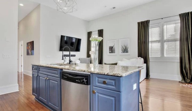 Hip and Sophisticated Condo - Live Like a Local!