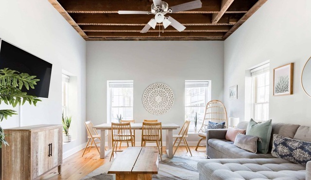 Hip, Radiant Home in Downtown Charleston