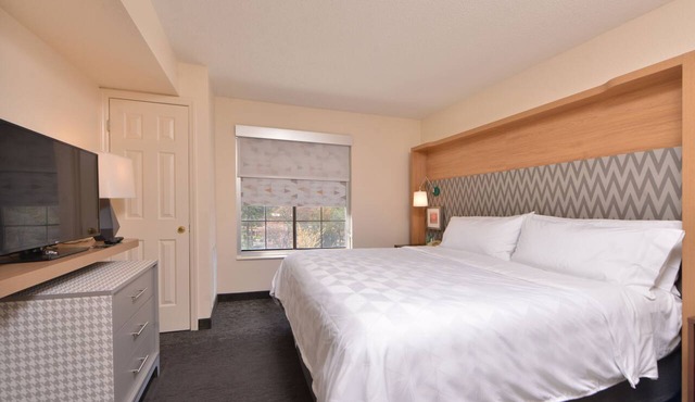 Holiday Inn Hotel & Suites Raleigh/Cary by IHG in Cary