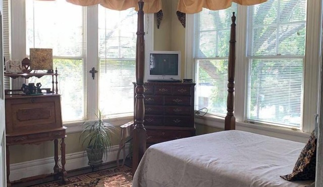 Inn Upon Moon River Plantation