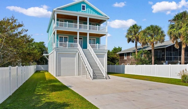 It's Nautical Nonsense Oceanview 4 bedroom, 4 bath
