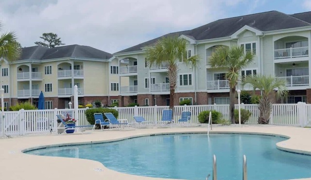 Joyful 1BR condo at MyrtleWoods