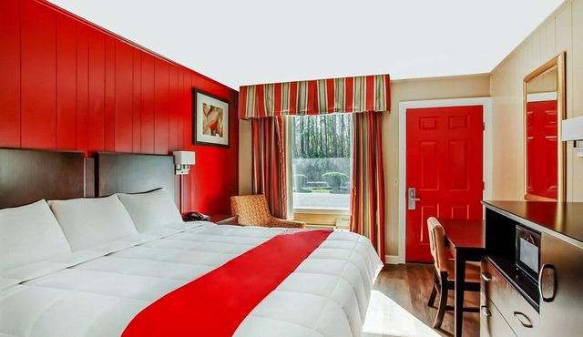 King Bed | Non-Smoking