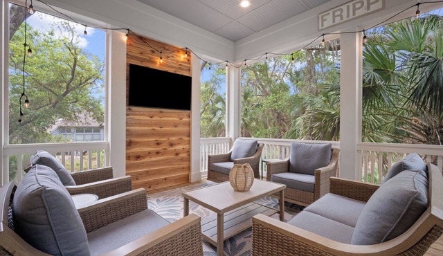 Lagoon View, Golf Cart Included - 215 Deer Run