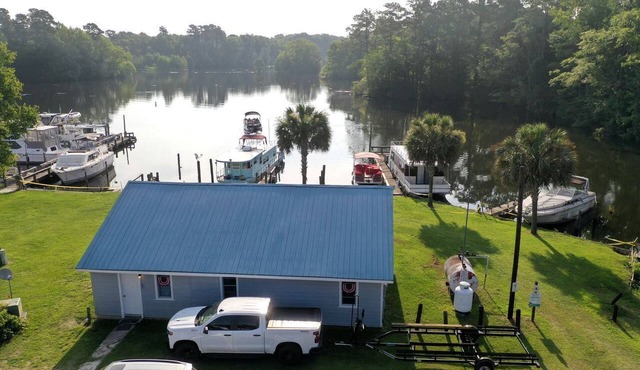 Lakefront Boathouse with Private Dock & Lake Views in Eutaw Springs, South Carolina