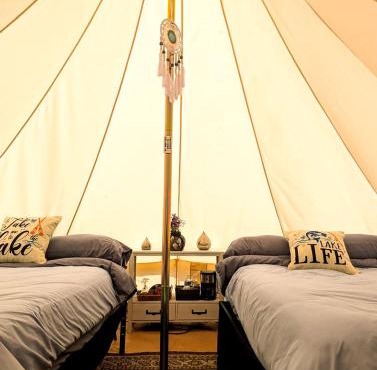 Lakeside Glamping Tent with Kayaks & Spacious Deck in Eutaw Springs, South Carolina