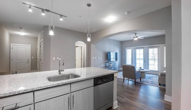 Landing at Heyward West Ashley - 2 Bedrooms in West Ashley
