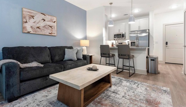Landing | Stunning 1BD, Gym, Game Room