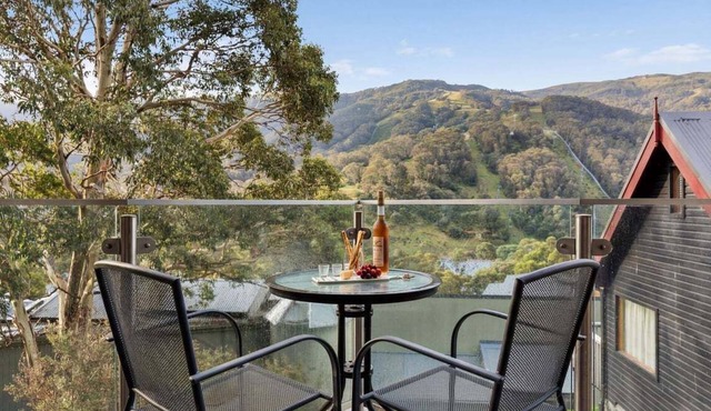 Lantern 07 - Balcony in Thredbo