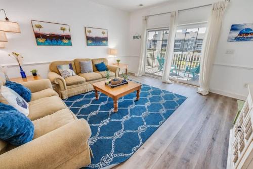 Large 3BR Private Condo Magnolia Pointe Pools!