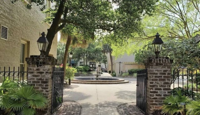 Lodge Alley Inn - Studio in Charleston
