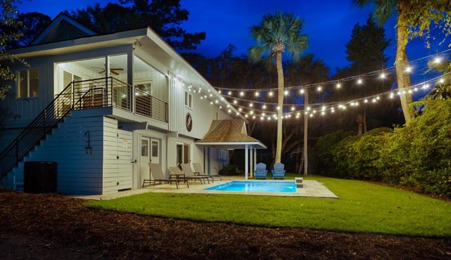 Luxury Beach House - 2min Walk to Beach - Private Pool - Group & Dog Friendly