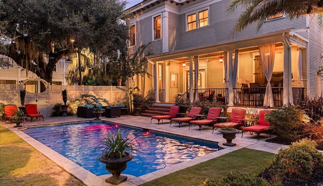 Luxury Savannah Estate w/Heated Pool, Manicured Gardens by Lucky Savannah