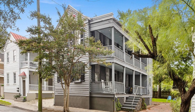 Marion Manor- Historic 4BD/3BA Home in Heart of CHS w. Backyard!