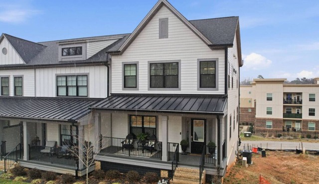 Modern 3-BR Townhome—Just Steps to Downtown Waxhaw!