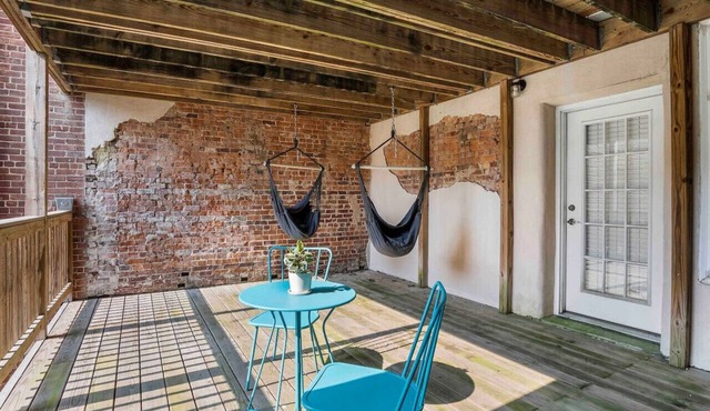 Modern Downtown Columbia Condo