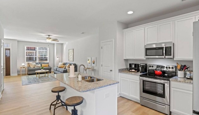 Monarch Meadow - 15 min to Downtown Greenville! in Taylors